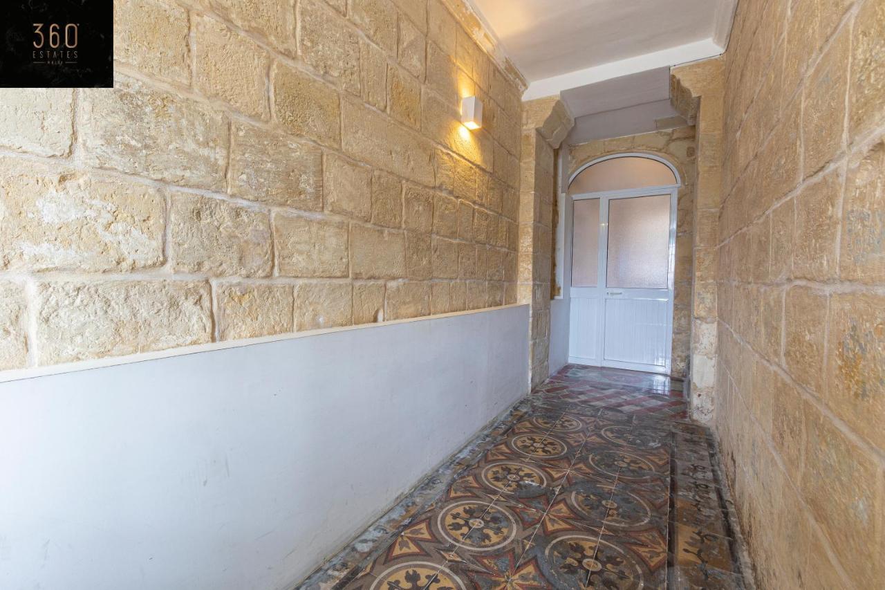 Seafront - Top Location, Top Floor With Wifi & Ac By 360 Estates Valletta Exterior photo
