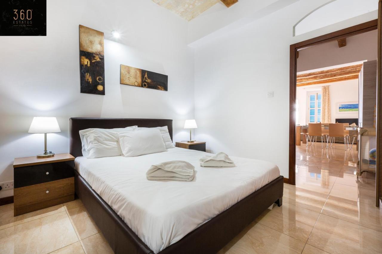 Seafront - Top Location, Top Floor With Wifi & Ac By 360 Estates Valletta Exterior photo